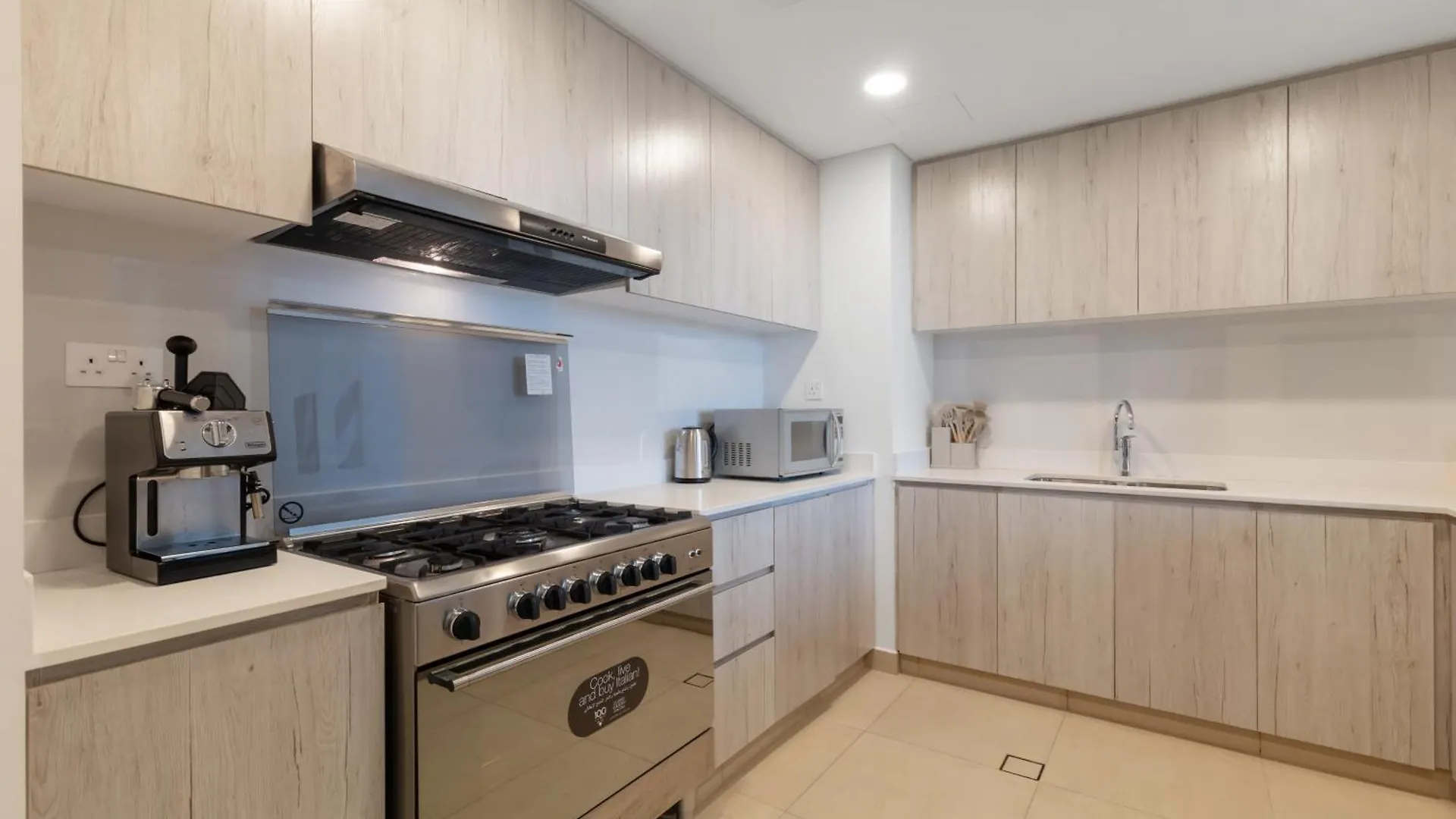 Apartment Sahab - Luxury 1Br Apt -High Floor At Misk Sharjah