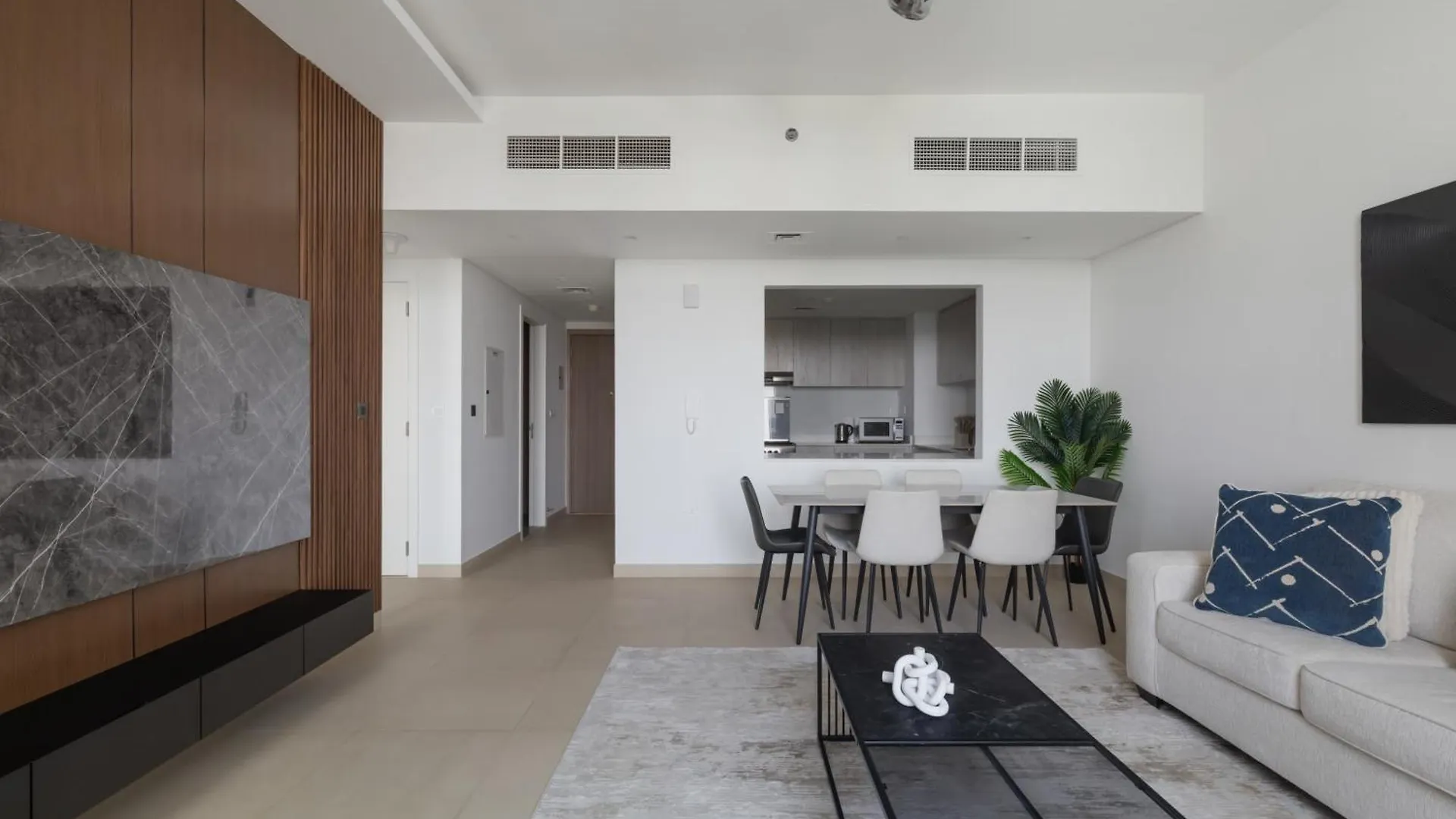 Sahab - Luxury 1Br Apt -High Floor At Misk Sharjah Apartment