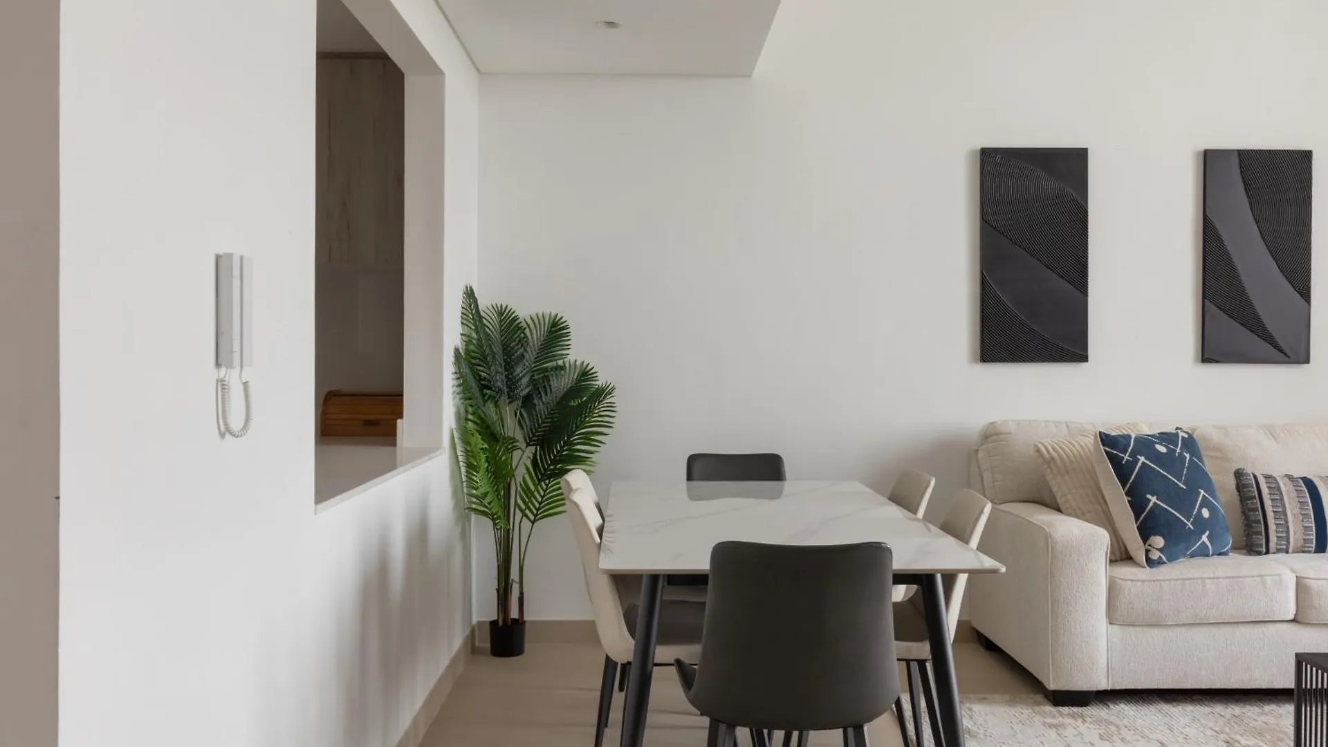 Apartment Sahab - Luxury 1Br Apt -High Floor At Misk Sharjah
